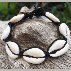 seashell bracelet
